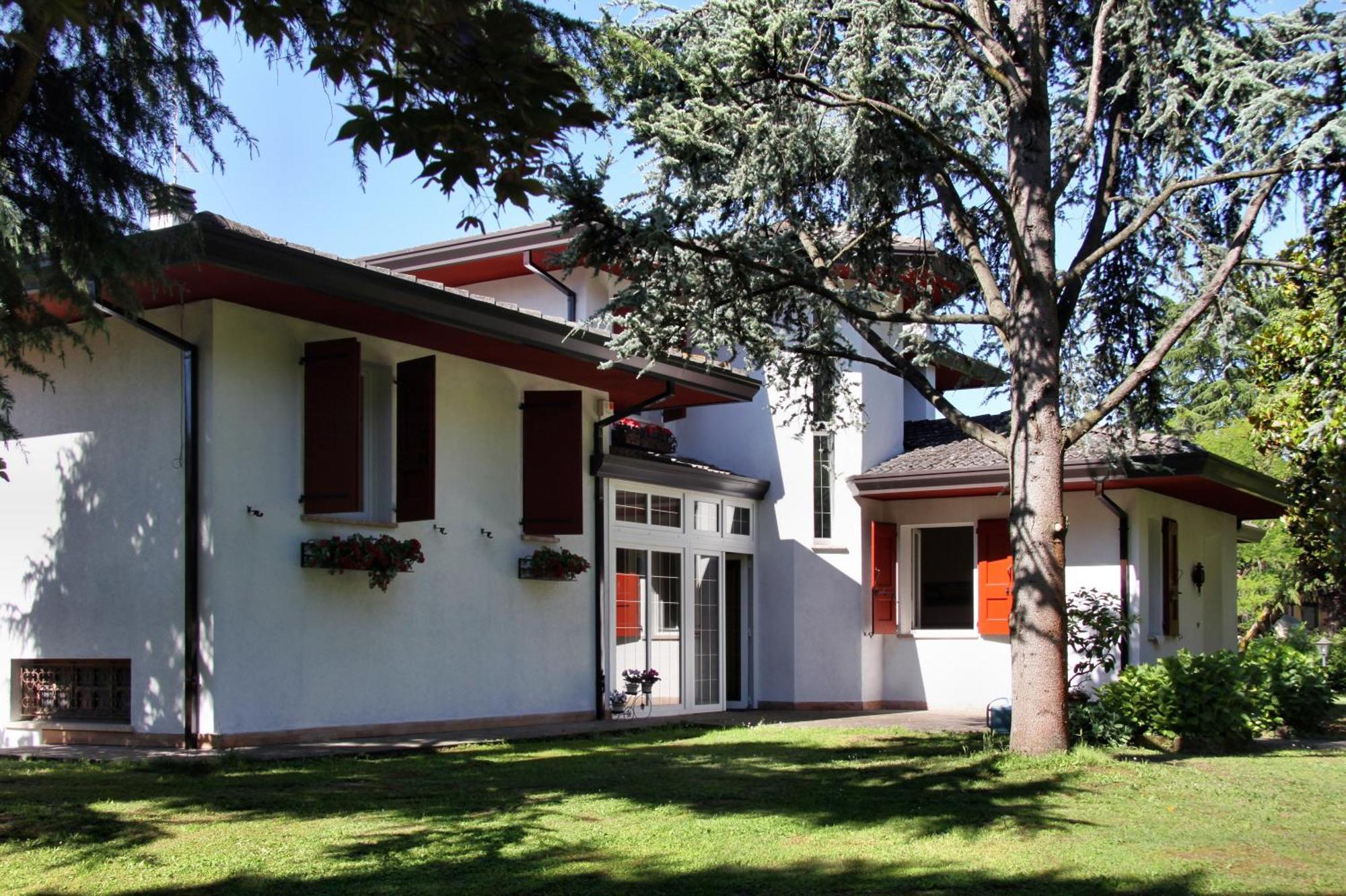Vanessa House